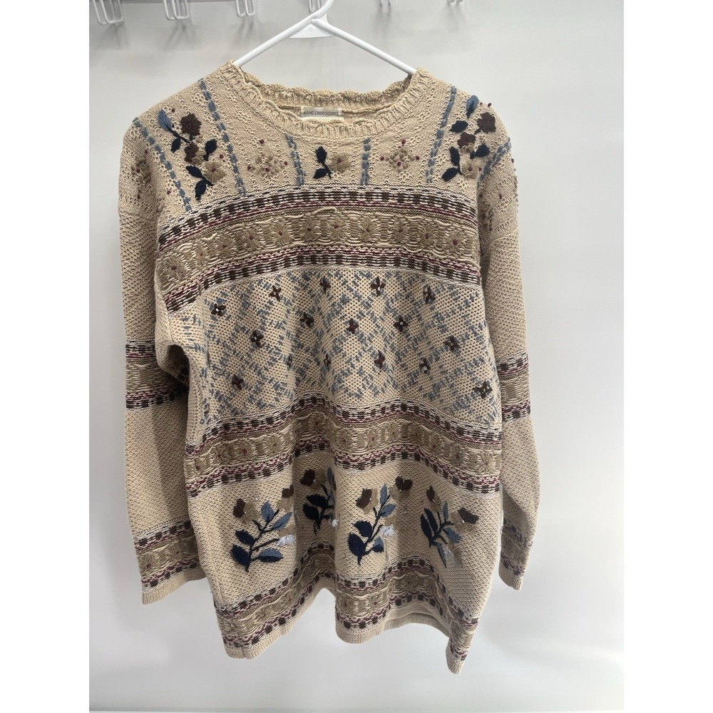 Womens vintage-hand-embroidered beige sweater floral‎ & geometric M flaws